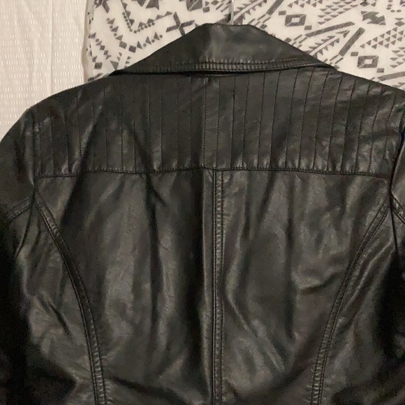 Roz & Ali - Ladies Faux Leather Bomber Jacket - Picture 4 of 10